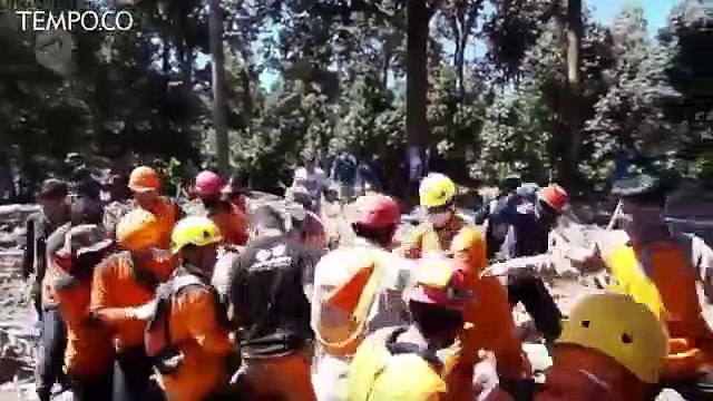 Basarnas Upayakan Evakuasi Korban Banjir Bandang di Masamba