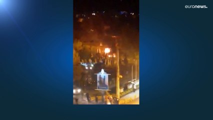 Iran: molotov contro la casa natale dell'ayatollah Khomeini