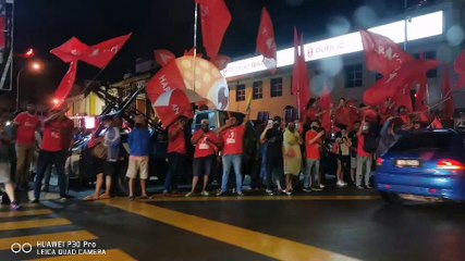 希盟选前之夜讲座举行 民众冒雨热情支持🌧️