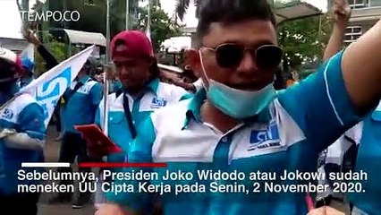 Demo Terakhir Buruh: Tuntut UMP 2021 Naik dan Tolak UU Cipta Kerja