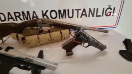 Kars'ta 5 ayrı adrese operasyon: 5 gözaltı