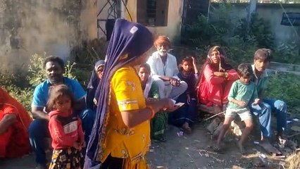 विकास कार्यों में ठेकेदार की लापरवाही की भेंट चढ़ गई गाडिया लुहार परिवार की ' खुशी '