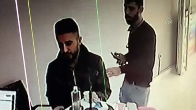 İstiklal Caddesi'ndeki bombalı saldırının iki zanlısının buluşma anı kameraya yansıdı