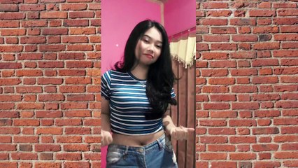 This is the Secret of Men Smiling Alone