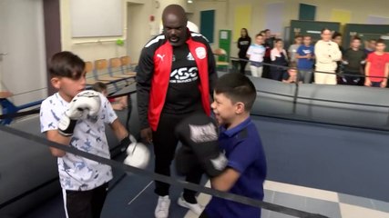 Martigues : journée boxe au collège Daumier pour améliorer le vivre ensemble