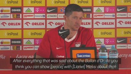Lewandowski shuts down journalist over Messi comments