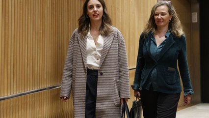 Somanta de palos a la jueza de Podemos que pidió autocensura a la prensa para salvar a Irene Montero