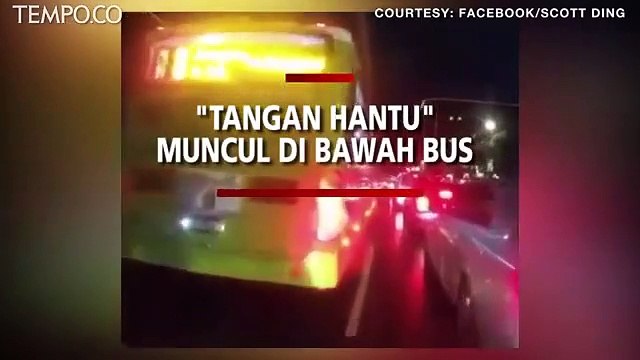 Orang Taiwan Ketakutan oleh Lengan Hantu yang Muncul dari Bus