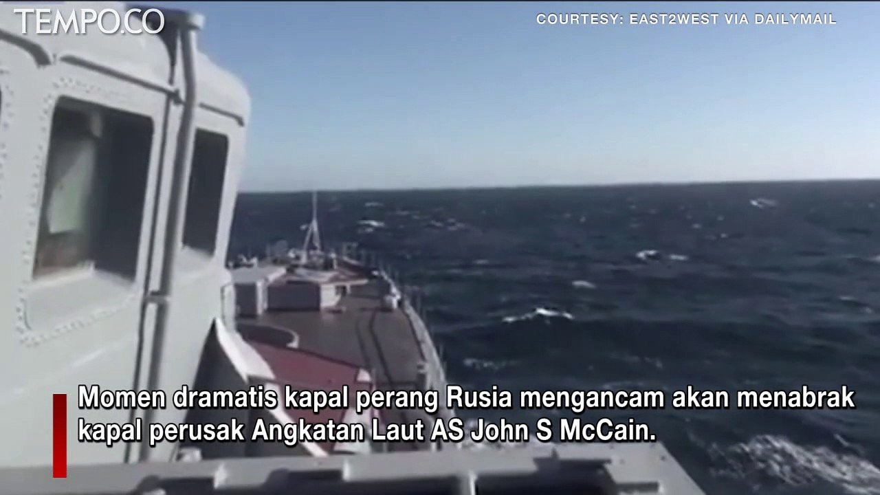 Momen Dramatis Kapal Perang Rusia Ancam Siap Tabrak Kapal Perusak AS John McCain