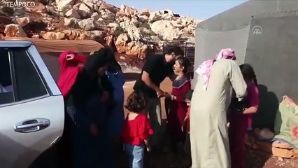 Terlahir Tanpa Kaki, Bayi Suriah Bahagia Mendapatkan Kaki Palsu