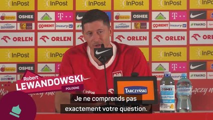 Pologne - Lewandowski fait taire un journaliste à propos de Messi et du Ballon d'Or