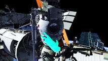Cosmonauta estreante na ISS faz sua primeira caminhada espacial