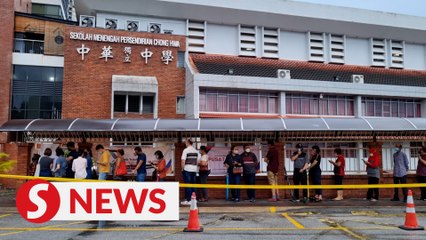 GE15: Malaysians head to the ballot box