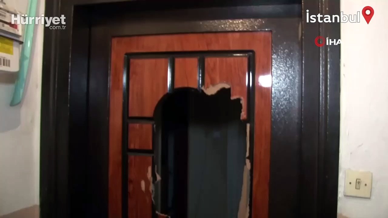 Kiracı-ev sahibi anlaşmazlığı! Evin kapısı ve duvarlarını balyozla kırdı