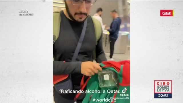 Aficionados mexicanos en Qatar meten de contrabando bebidas alcohólicas