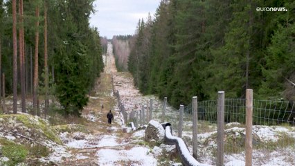 La Finlandia blinda le frontiere con la Russia: "Al confine una recinzione invalicabile"