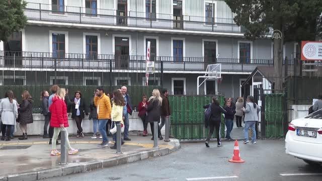 İzmir ve çevre illerde Öğretmenlik Kariyer Basamakları Yazılı Sınavı başladı