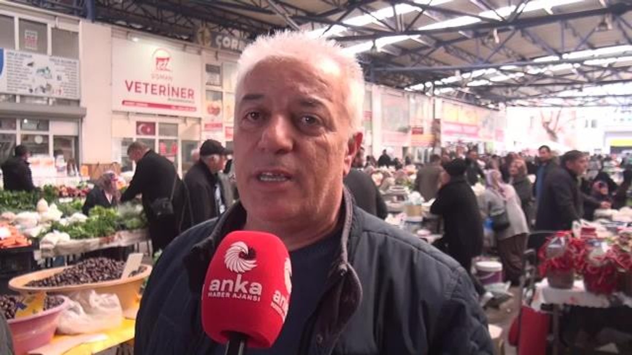 Sinoplu Kestane Satıcısı: "Geçen Sene 5 Kilo, 10 Kilo; Çuvalla Satıyorduk. Bu Sene Yarım Kilo, 1 Kilo Satıyoruz"