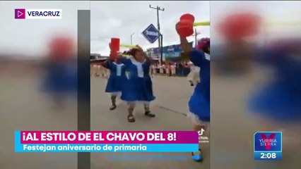 Festejan aniversario de primaria al estilo El Chavo del 8