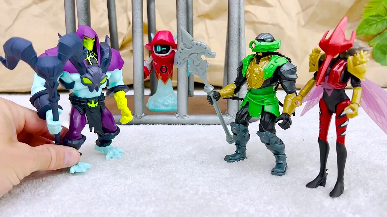 Vlad and Niki He-Man and Castle Grayskull Rescue Mission