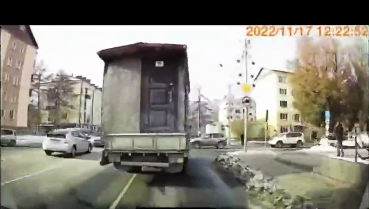 Voici ce qui arrive quand tu charges mal ta cargaison