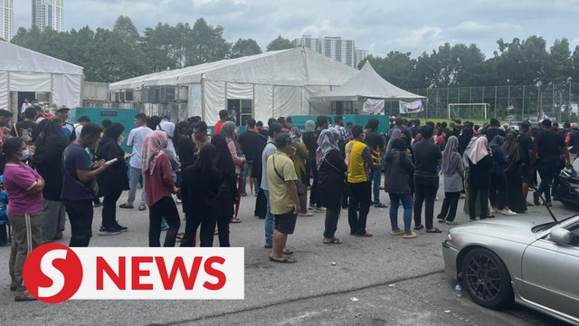 GE15: Frustrated voters exit Lembah Pantai voting centre without casting ballots
