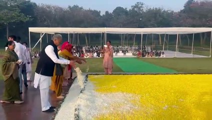 इंदिरा गांधी की जयंती पर मुख्यमंत्री ने शक्ति स्थल पर दी श्रद्धांजलि