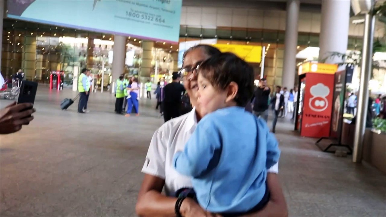 Kareena Kapoor Khan returns from London with son Jeh