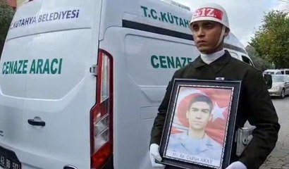 Bir haftalık asker kalbine yenik düştü