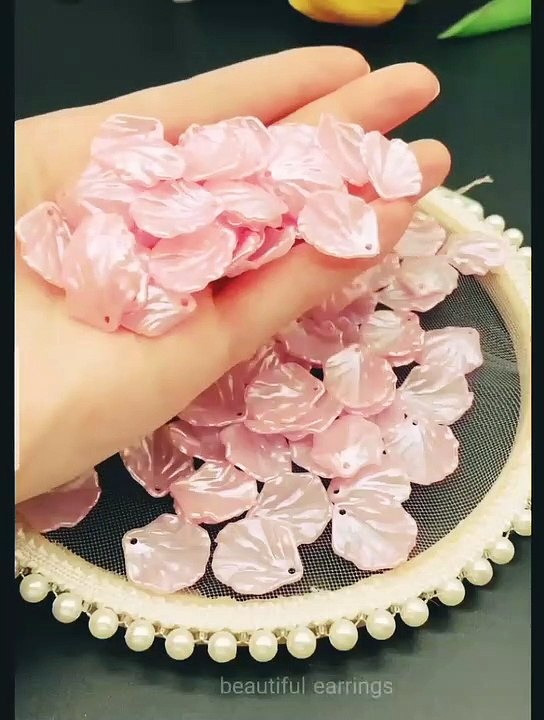 beautiful-earrings-stylish-simple