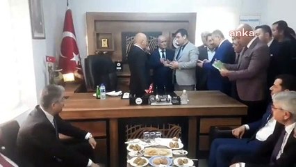 Bakan Kirişci yardım isteyen çiftçiyi azarladı: ‘Daha adını bile söyleyemiyorsun’