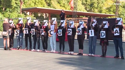 Manifestações contra e a favor das touradas em França