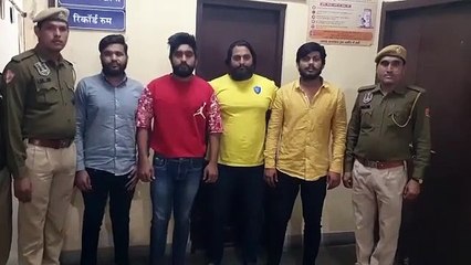 पार्किंग को लेकर जरा हुआ विवाद तो इन बदमाशों ने तोड़ डाली लग्जरी गाड़िया...