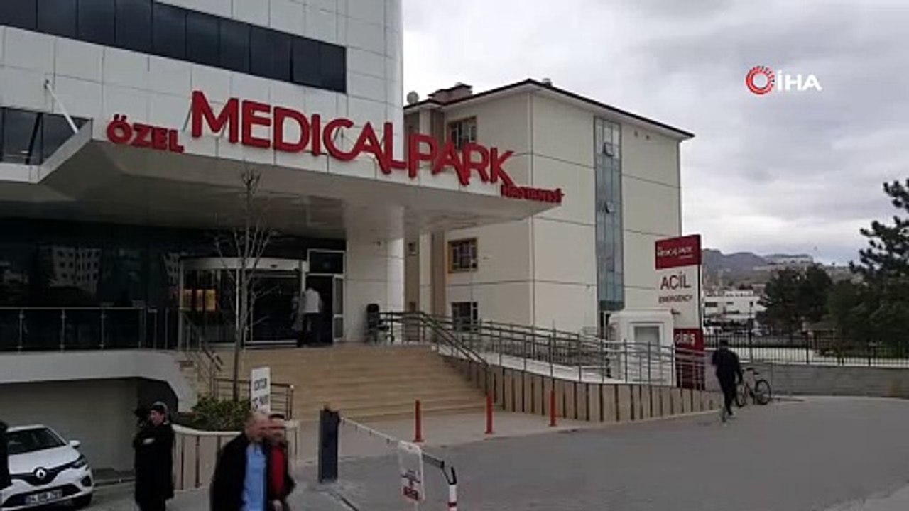 Medical Park Hastanesi'nde felçli hastaya işkence - Dailymotion Video