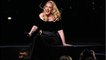 Voici - Adele "émotive" et "incroyablement nerveuse" : ses vives appréhensions pour sa tournée à Las Vegas