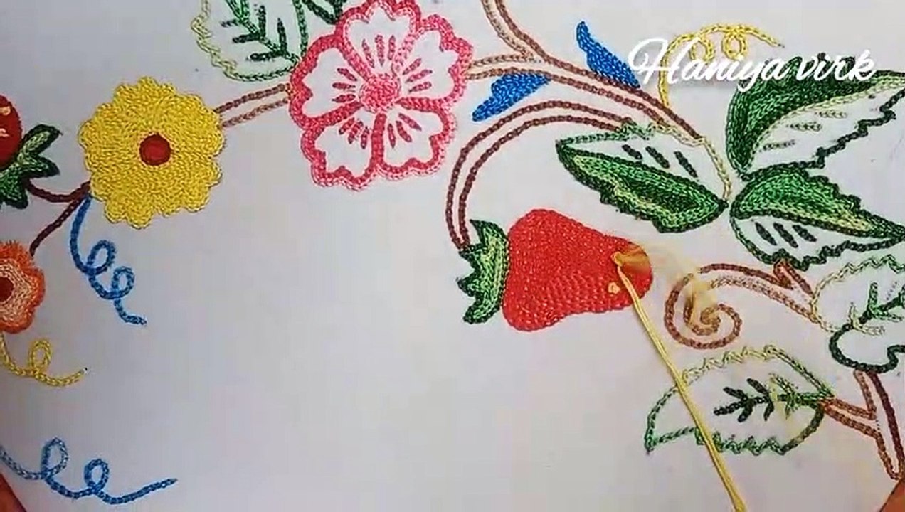 Chain stitch #aaridesign #pilloecoveridea