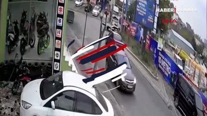 Film gibi olay: Borç verdiği adam kaçınca, aracın üzerine çıkarak durdurmaya çalıştı