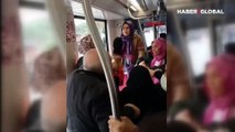 Tramvayda kadın kavgası! Ayakkabısını çıkardı hakaretler savurdu