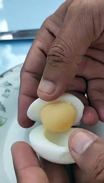 egg cutting skill.