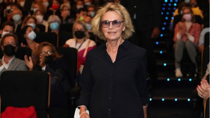 VOICI : Miou-Miou dans Larguées : d’où vient le pseudonyme de l’actrice ?