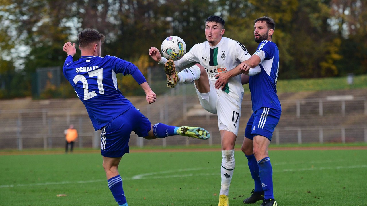 Trotz später Druckphase: Schalke 04 II muss mit Remis in Mönchengladbach leben