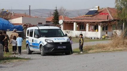 KENDİSİNE PARA VERMEYEN BABAANNESİNİ BIÇAKLADI