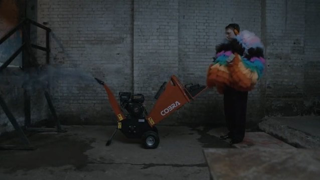 Moment Joe Lycett shreds £10,000 as David Beckham continues Qatar ambassador role