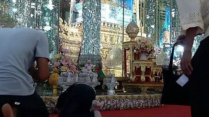 จีโน่ พาชมวิหารแก้ว วัดท่าซุง อุทัยธานี