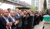 Kalp krizi sonucu yaşamını yitiren MHP Manisa İl Başkanı Öner son yolculuğuna uğurlandı