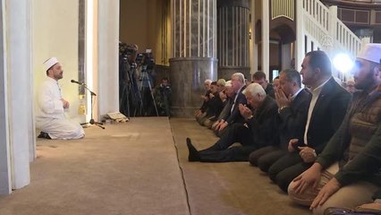 Taksim Camii'nde terör saldırısında yaşamını yitirenler için mevlit programı düzenlendi