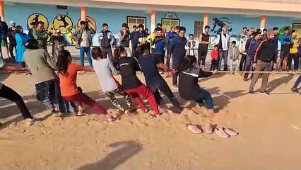 हमराह में खेलकूद के साथ हुए नाच-गाने