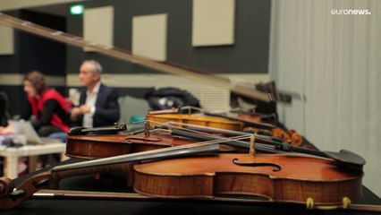 Des violons ayant appartenu à des juifs déportés retentissent de nouveau à Paris