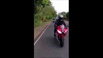C'est bon les freins de la moto marchent bien