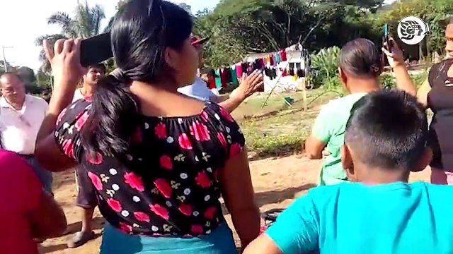 Policías de Hueyapan agreden a mujeres y niños por órdenes de alcalde